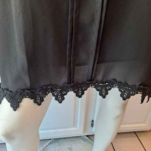 Charming Charlie Elegant Black Garment - Picture 3 of 9